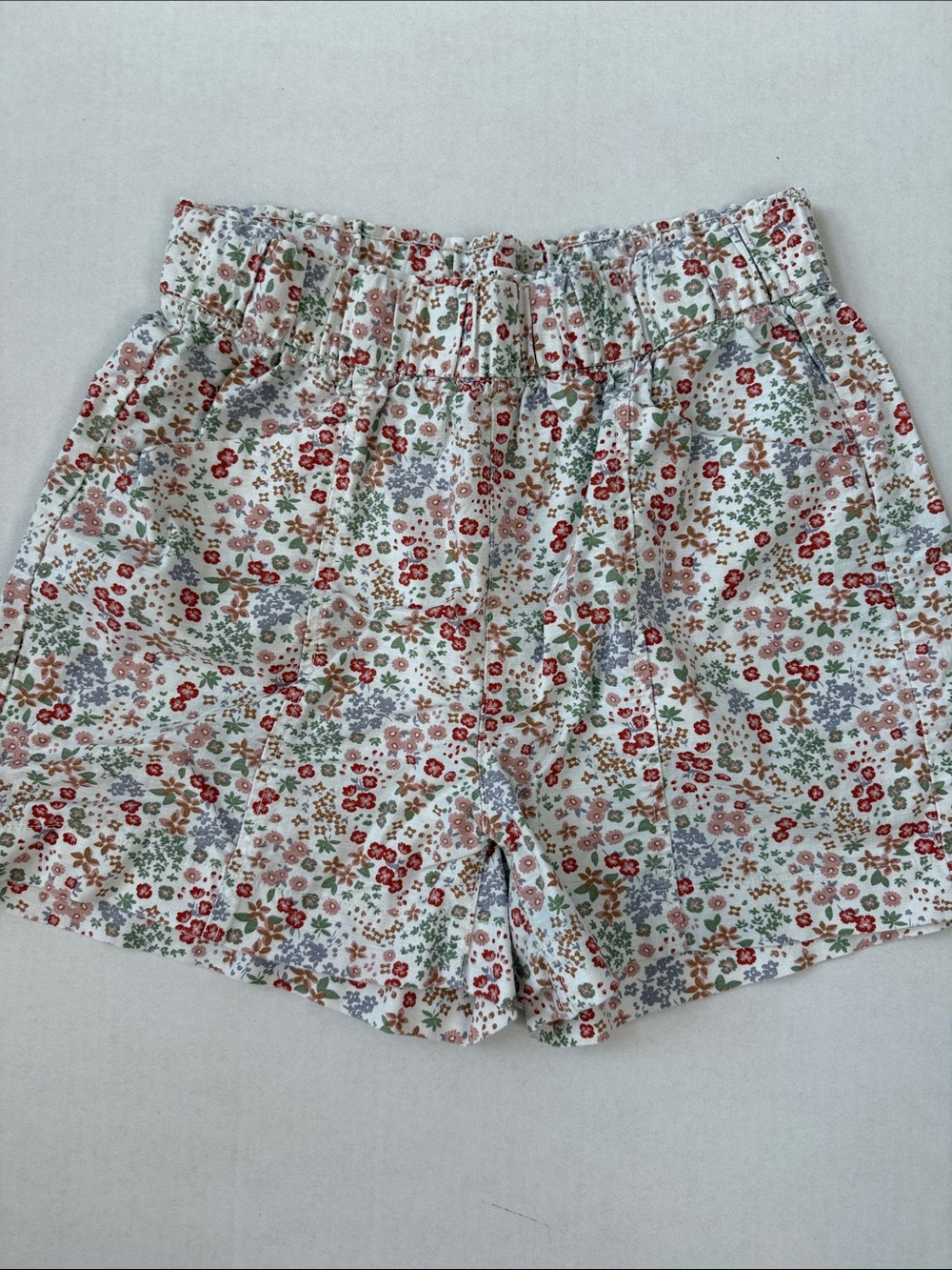 Levis Strauss Elastic Shorts Floral Red and White size Large - Picture 3 of 10